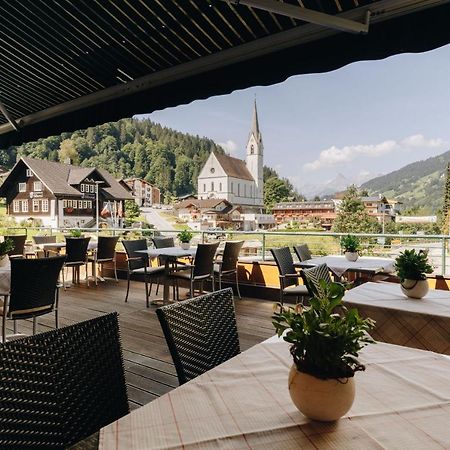 Hotel Hirschen Silbertal Exterior foto